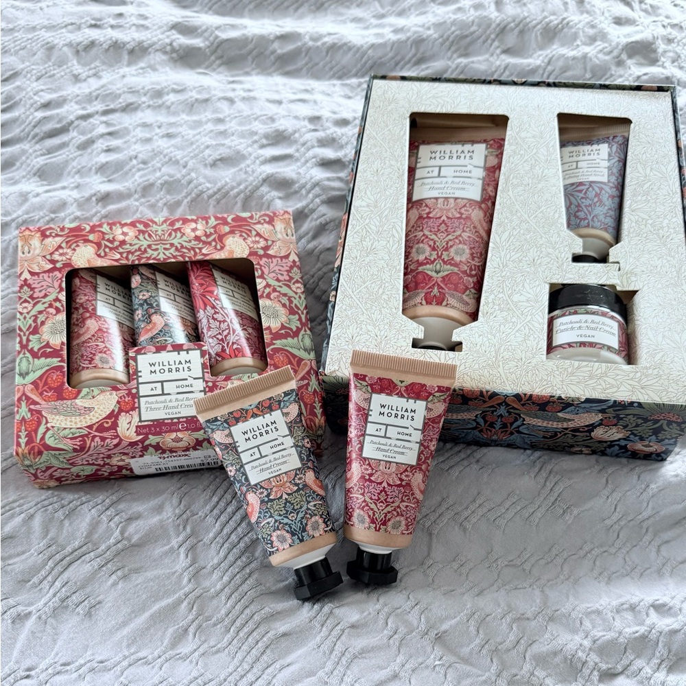 Women Bath & Body Gift Set - William Morris